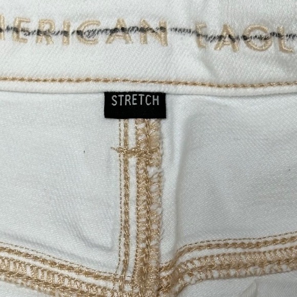 American Eagle Outfitters White Wide Leg Crop Jeans Cropped High Waisted Size 10 - Picture 9 of 11